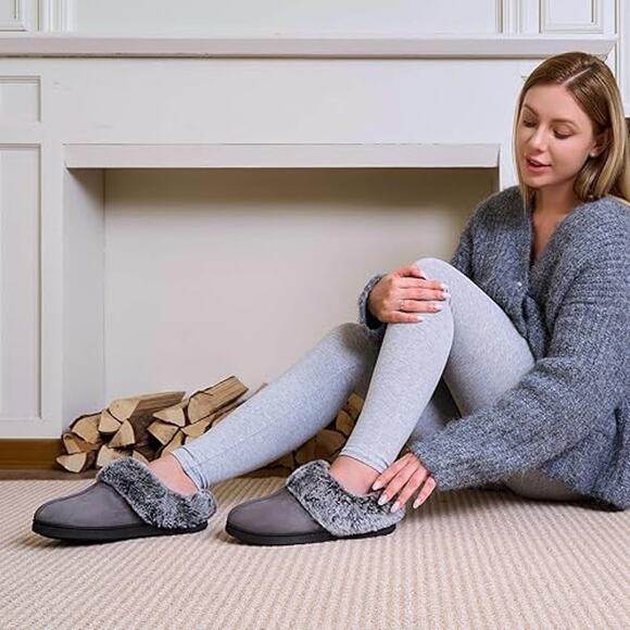 Women's Classic Microsuede Memory Foam Slippers Rubber Sole Faux Fur Collar - Picture 4 of 5